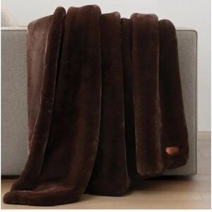 FRYE Luxe Faux Fur Throw